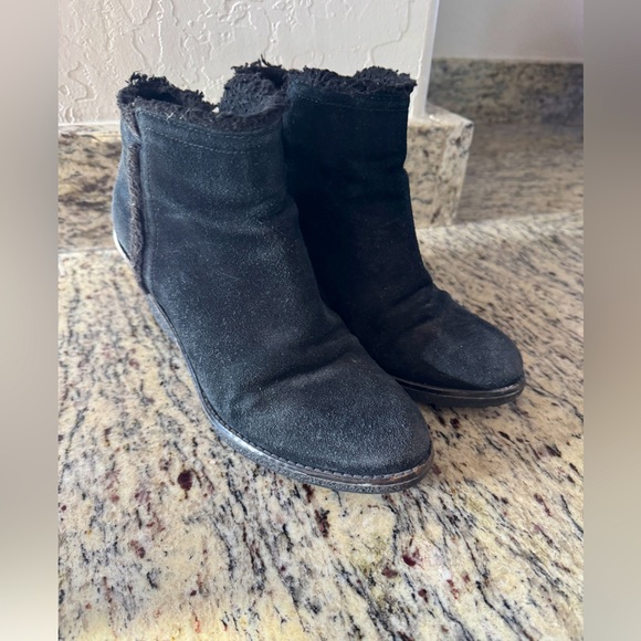 Cole Haan Yonkers Waterproof Suede Wedge Bootie sz 7 - Picture 3 of 6